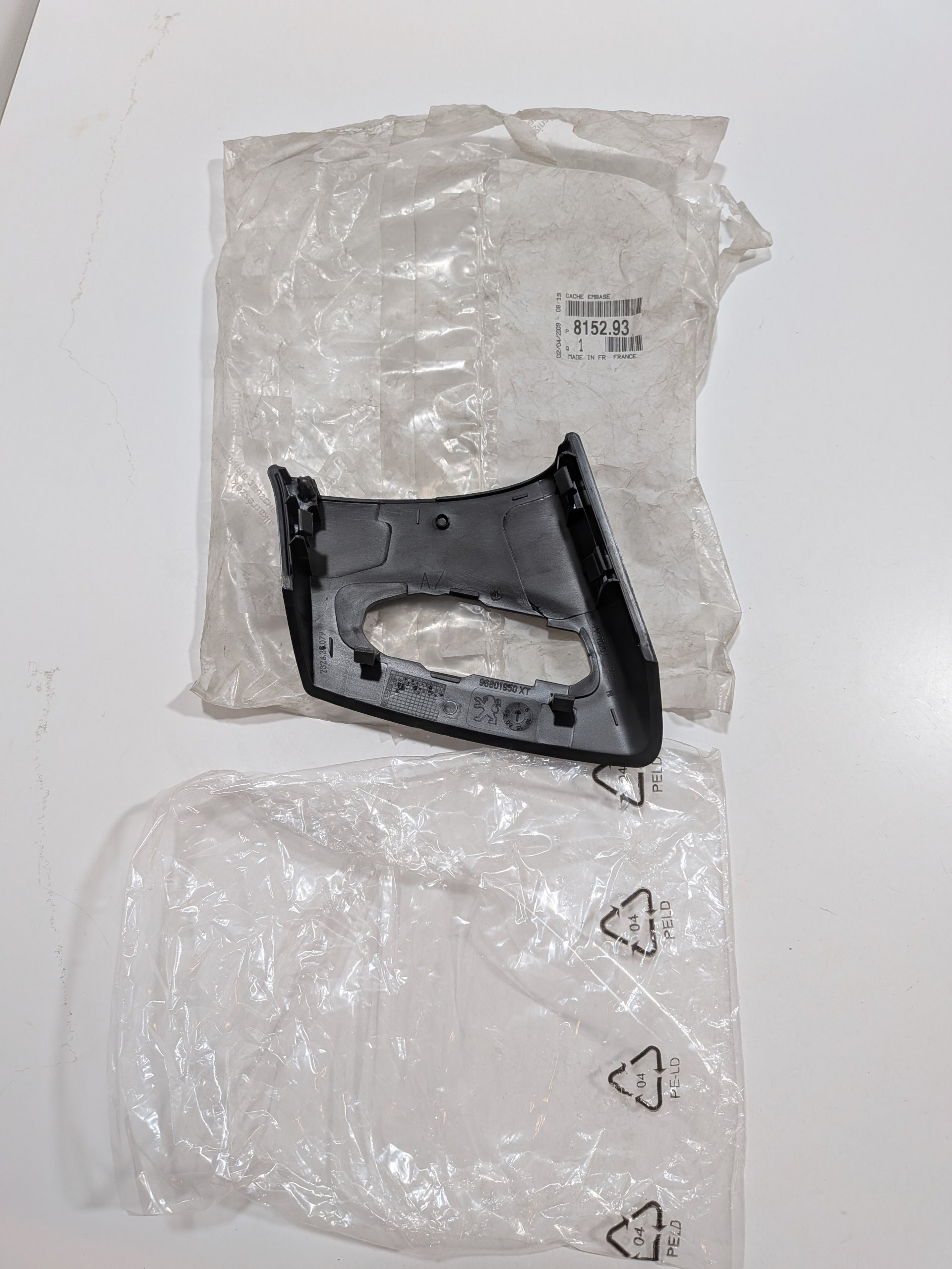 Cache embase rétroviseur gauche Peugeot 207 Berline SW CC Neuf OEM Arrivages Auto Pieces