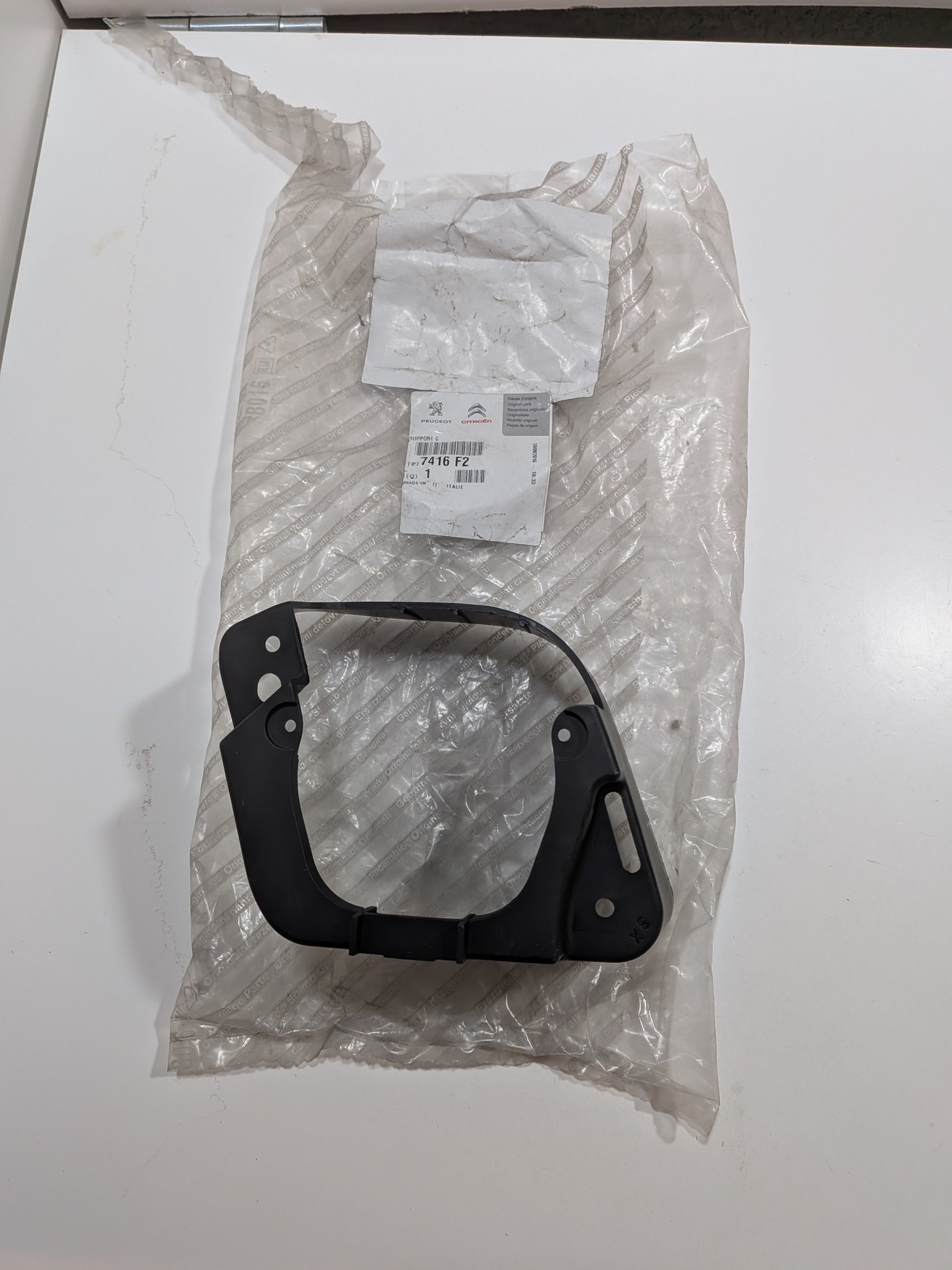 Support anti-brouillard avant gauche Citroen Jumper II Peugeot Boxer II Neuf OEM Arrivages Auto Pieces