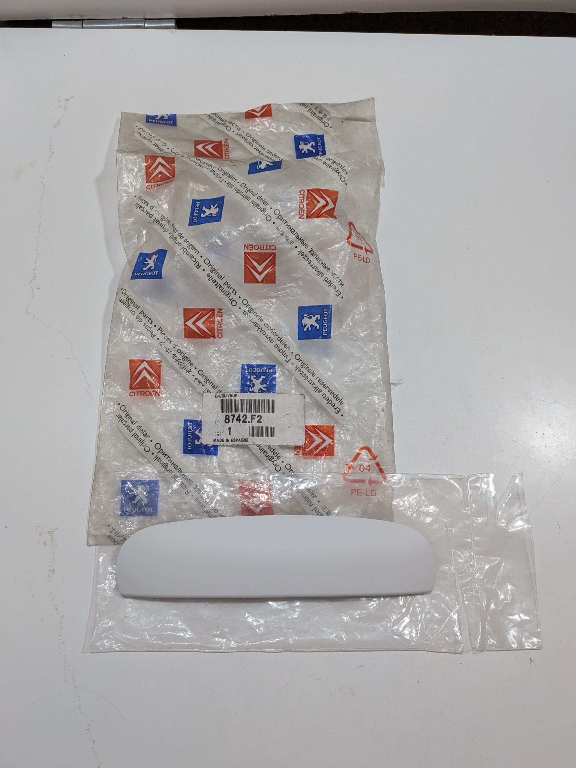 Enjoliveur poignée coffre à peindre Peugeot 307 3/5 portes Neuf OEM Arrivages Auto Pieces