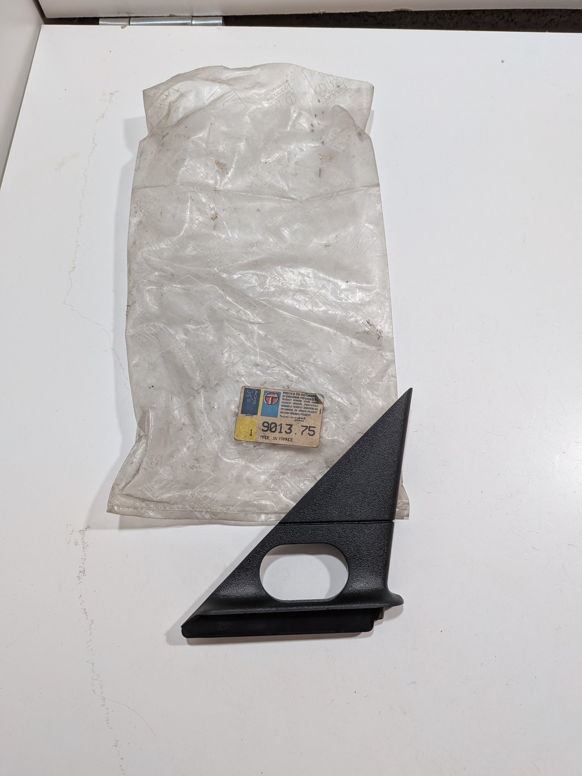 Maitre cylindre Peugeot 504 Break 1.6 1.8 1.9D 2.3D 505 1.8 2.0 2.2 2.5D Neuf Bendix 613607 131607B Arrivages Auto Pieces
