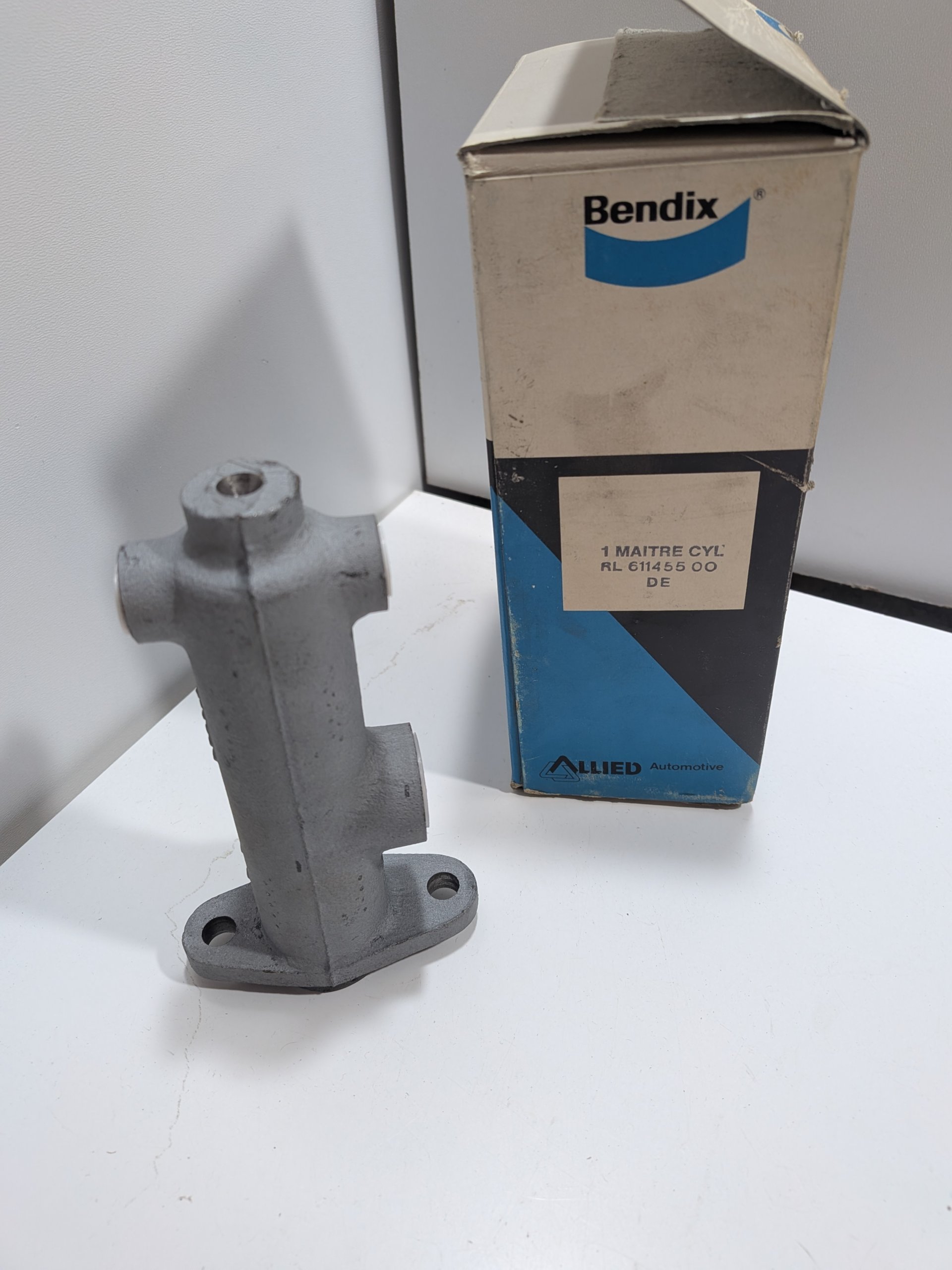 Maitre cylindre renault R4 F4 R5 R6 bendix 611455 neuf NOS Arrivages Auto Pieces