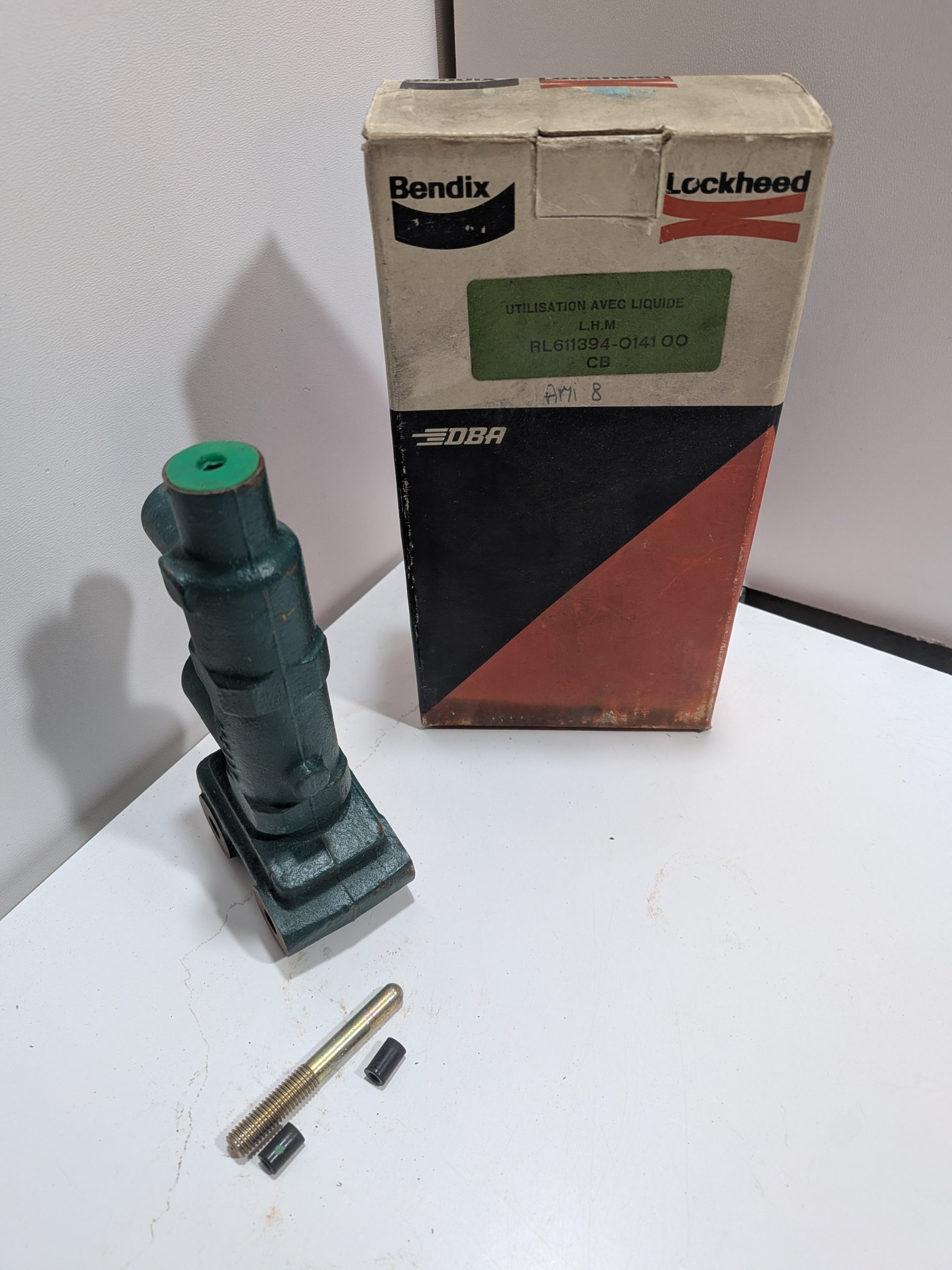 Maitre cylindre Citroen Ami 8 à partir de 11/1971 LHM Bendix Neuf 611394 NOS Arrivages Auto Pieces