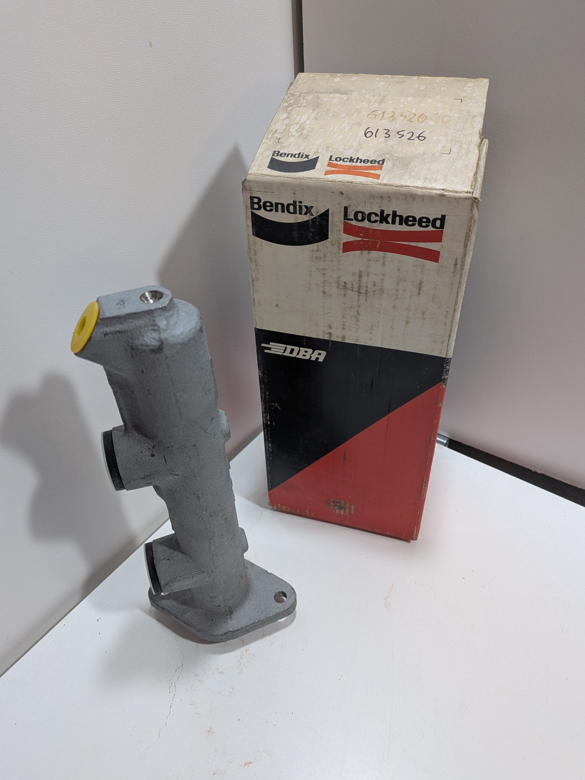 Maitre cylindre peugeot 504 505 bendix neuf 613526 460171 NOS Arrivages Auto Pieces
