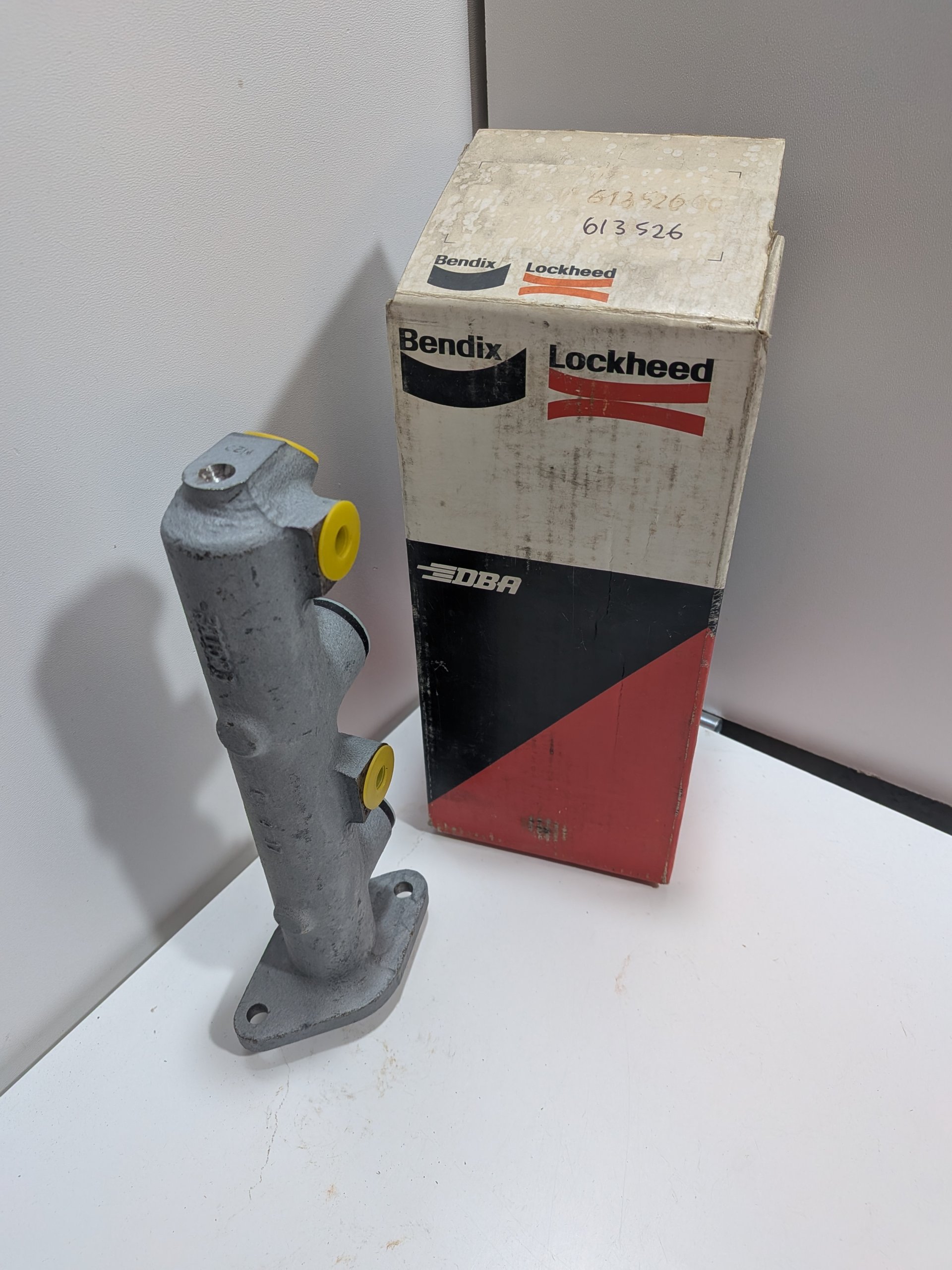 Maitre cylindre peugeot 504 505 bendix neuf 613526 460171 NOS Arrivages Auto Pieces