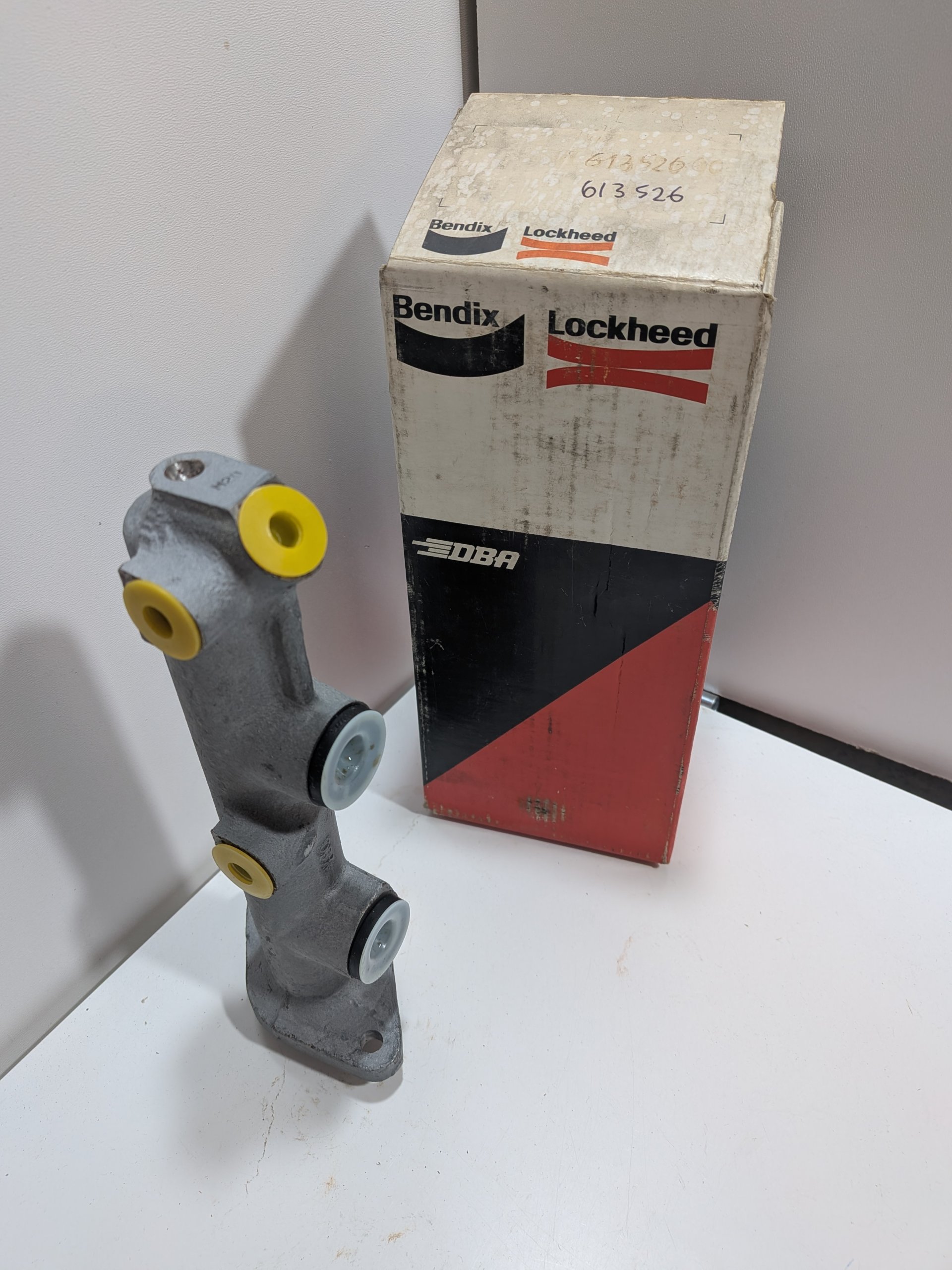 Maitre cylindre Peugeot 504 20.6 mm bendix 552281 neuf NOS Arrivages Auto Pieces