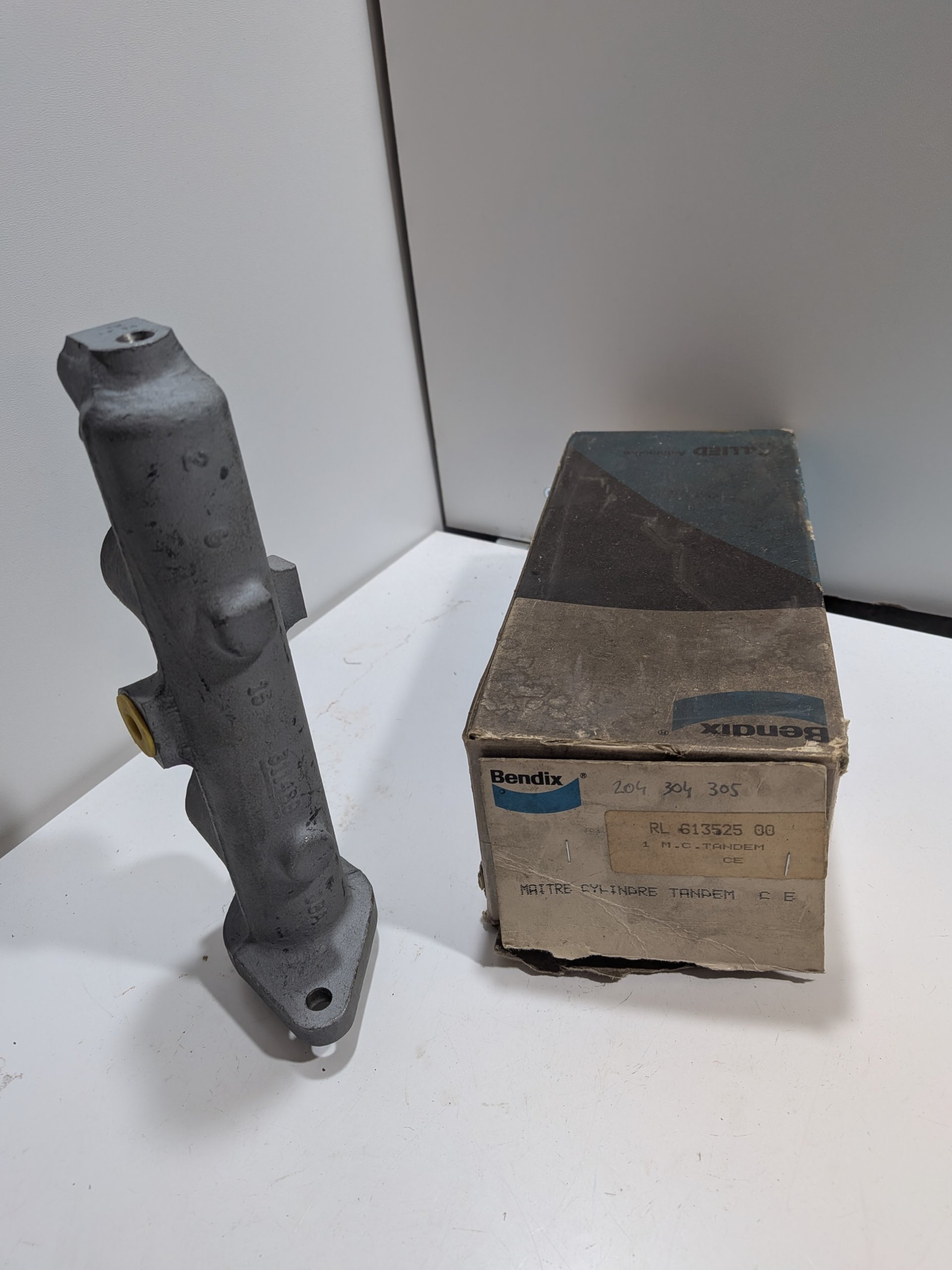 Maitre Cylindre Peugeot 204 304 305 I 305 II 19,05mm Neuf Bendix 131525B NOS Arrivages Auto Pieces