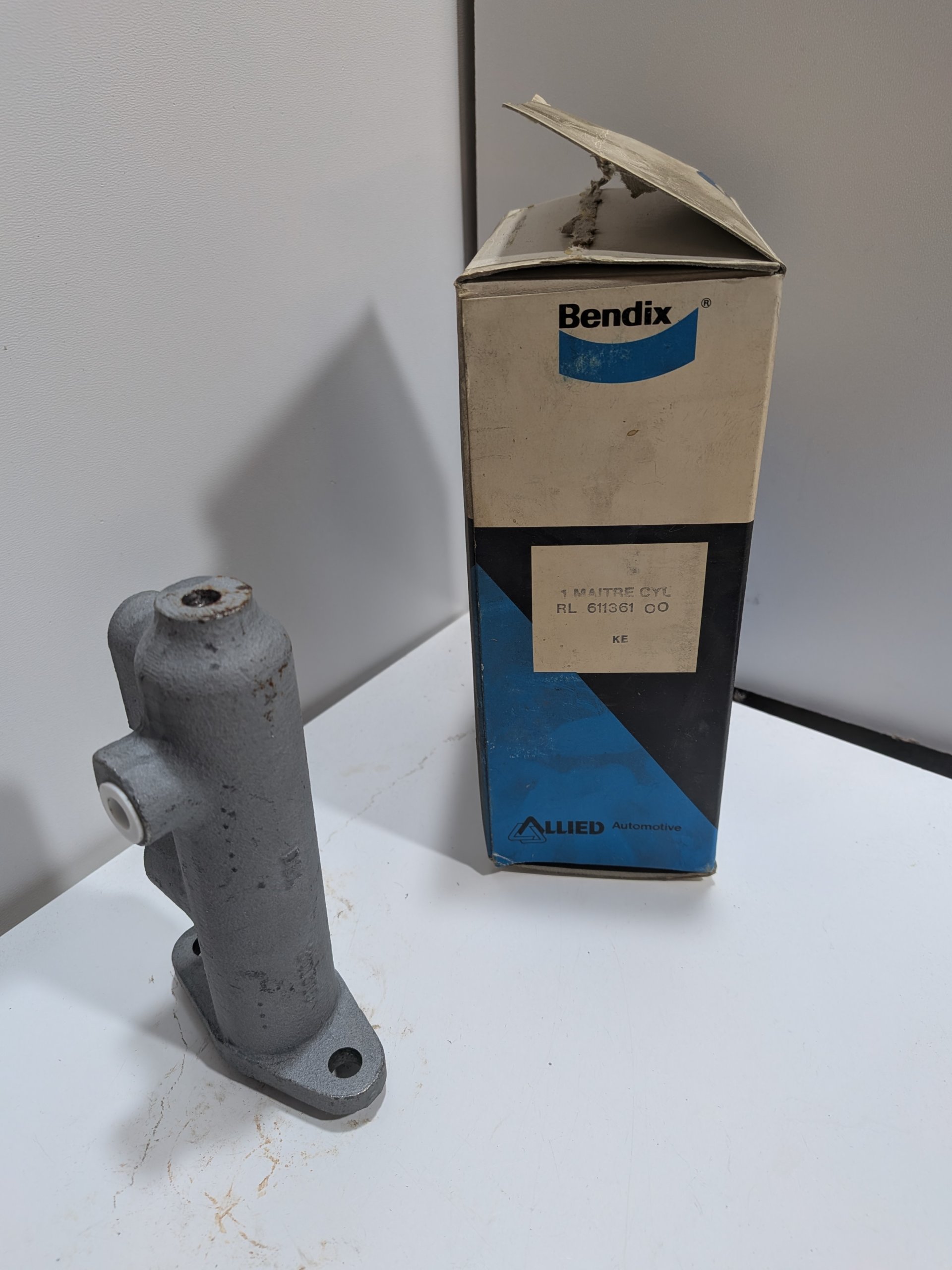 Maitre cylindre Renault R5 R6 rodeo 6 R16 611361 bendix neuf NOS Arrivages Auto Pieces