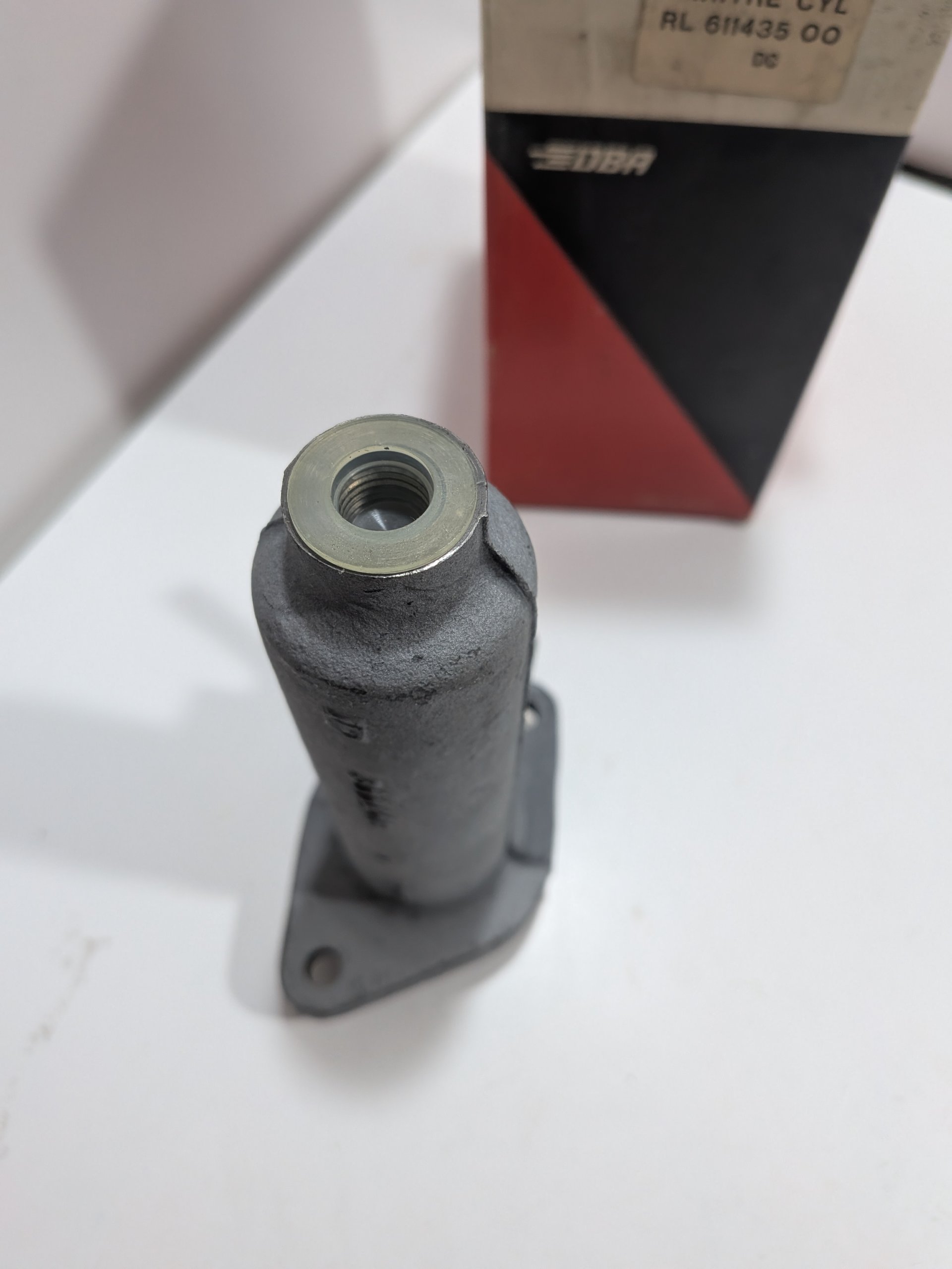 Maitre cylindre Peugeot J7 bendix 611435 neuf 460147 simple circuit Arrivages Auto Pieces